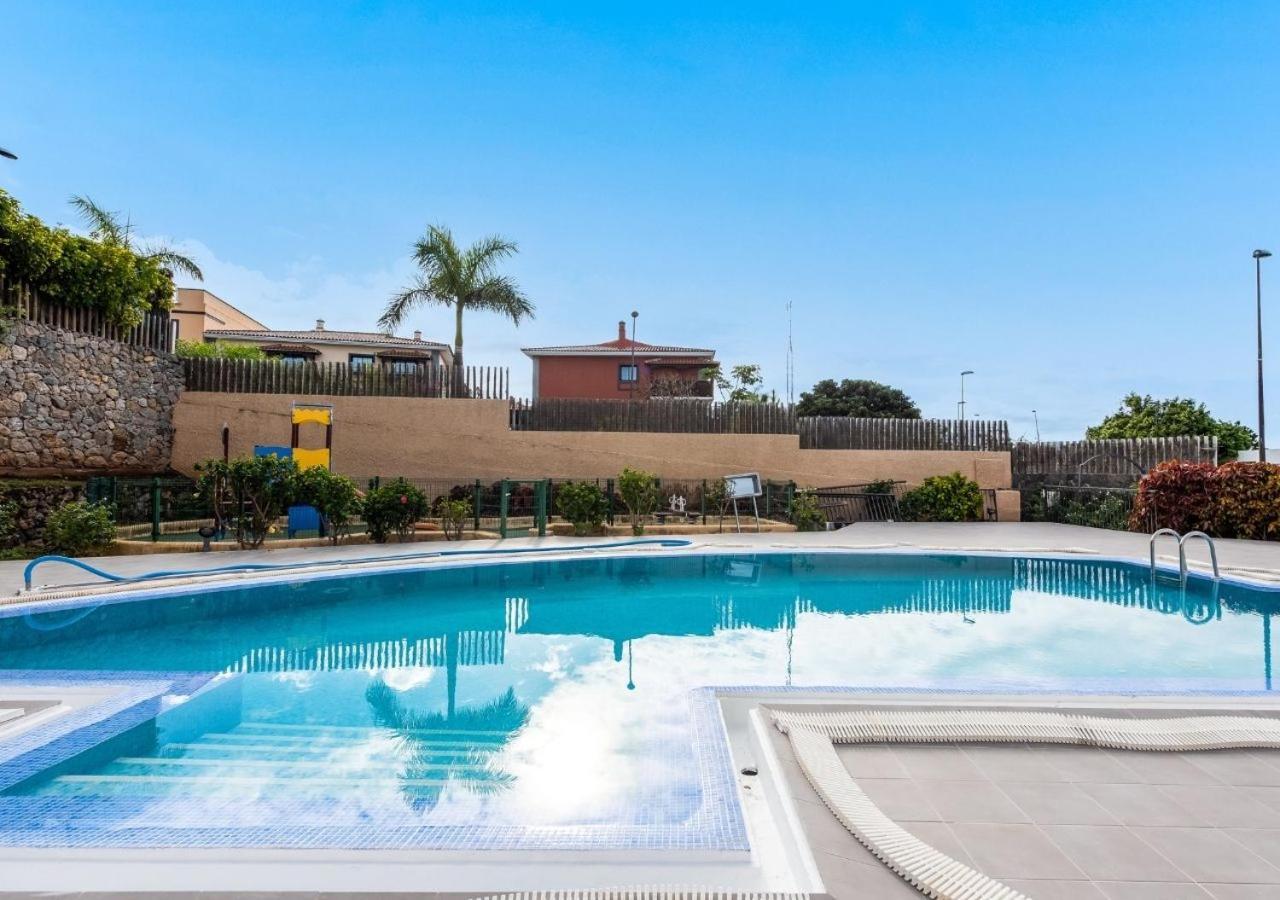 Вілла Family House With Patio And Communal Pool Санта-Урсула Екстер'єр фото